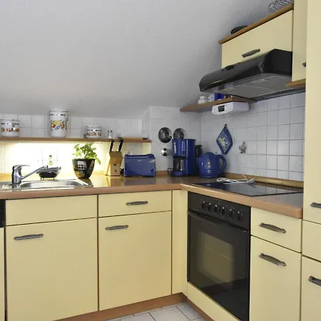 In In Ostseenaehe بيت للعطل *